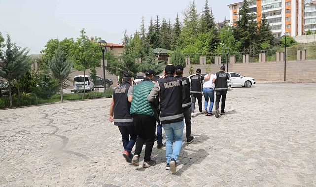 Elazığ'da tefecilik operasyonu: 3 gözaltı