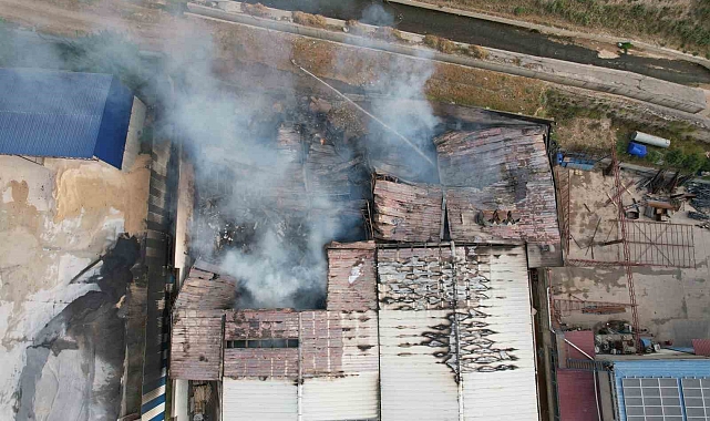 Kahramanmaraş'ta fabrika yangınının boyutu gün ağarınca ortaya çıktı