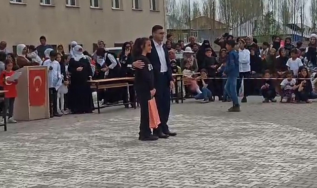 Siyer Yarışması'nda dereceye girenlere ödülleri törenle verildi