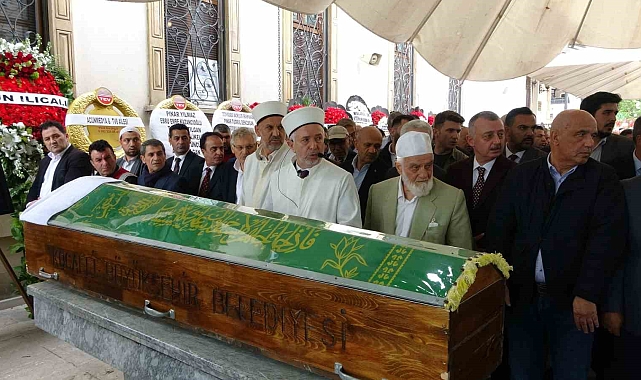 Acun Ilıcalı'nın amcası son yolculuğuna uğurlandı