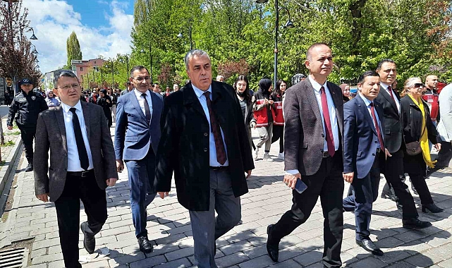 "Ailemiz İstikbalimiz'' temasıyla kortej yürüyüşü gerçekleştirildi