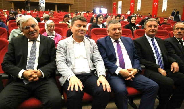 ASÜ'de "Türkiye Üzerine Oynanan Oyunlar" konferansı