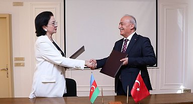 Atatürk Üniversitesi Rektörü comakli Azerbaycan'dan işbirliğiyle döndü