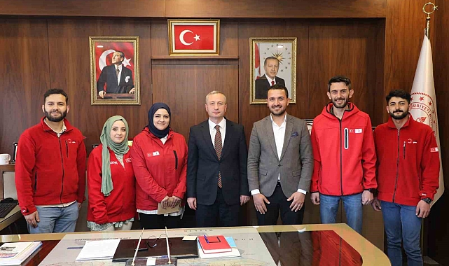 "Bir Sınıf Bir Koli" projesi, ihtiyaç sahiplerine umut oldu