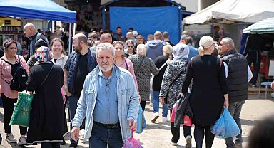 Bulgarların alışveriş mesaisi sürüyor