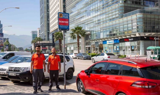 Büyükşehir 'ücretsiz otopark' alanlarında görev başında