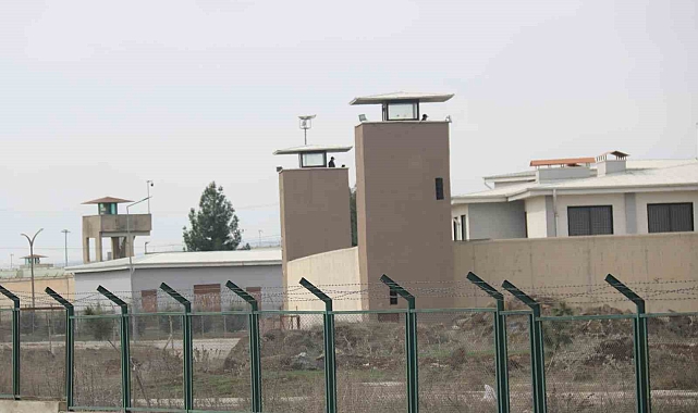 Cezaevinde, 115 hükümlü ve personel zehirlendi