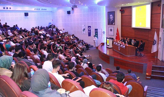 Erzurum TBD iş birliğinde "Enerji ve Bilişim Konferansı" gerçekleştirildi