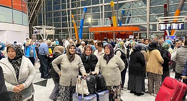 Hac mevsiminin yaklaşması ile haci-adaylari-dualarla-kutsal-topraklara-ugurlandi
