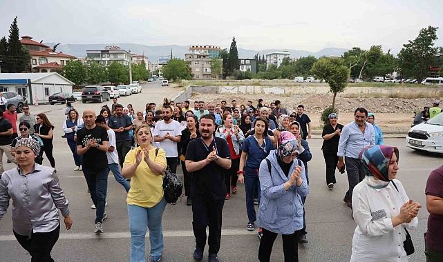 Her gün trafik kazasının meydana geldiği yola önlem alınmasını istediler