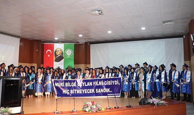 Iğdır Üniversitesi ilk hemşirelerini mezun etti