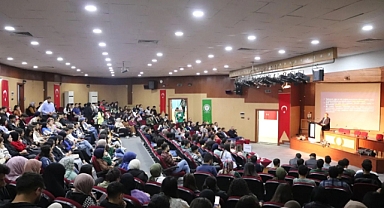 Iğdır Üniversitesinde “Ağız Bakımında Doğru Sanılan Yanlışlar” anlatıldı