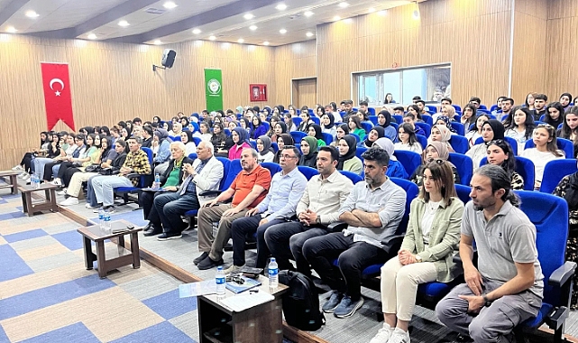 Iğdır Üniversitesinde "Bağımlı Mahkumlar ve Destek Uygulamaları" paneli düzenlendi