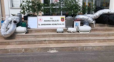 İklimlendirme sistemi kurarak,  uyuşturucu imal ettiği öne sürülen şüpheliler yakalandı