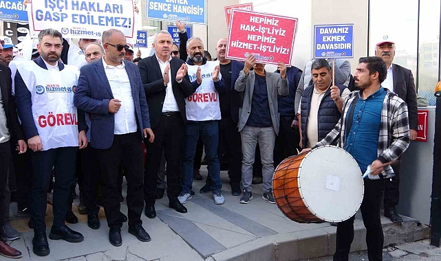 İşten çıkarılan işçiler, kararı protesto etti