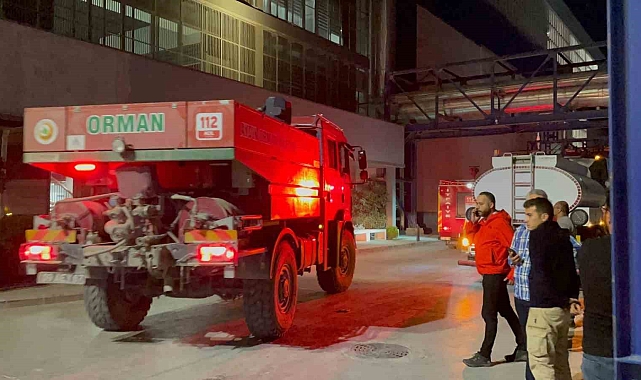 Kağıt fabrikasındaki yangın, kontrol altına alındı