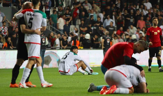 Karşıyaka ve Bornova 1877, play-off' turuna veda etti
