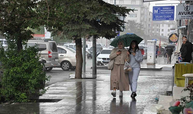 Kars'ta yağmur hayatı olumsuz etkiledi