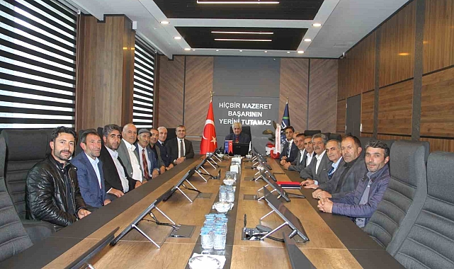 Köprüköy muhtarlarından, Aras Elektrik Genel Müdürü'ne ziyaret