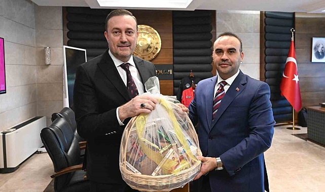 Muradiye OSB Başkanı Kıvırcık, Bakan Kacır'a çalışmalarını anlattı