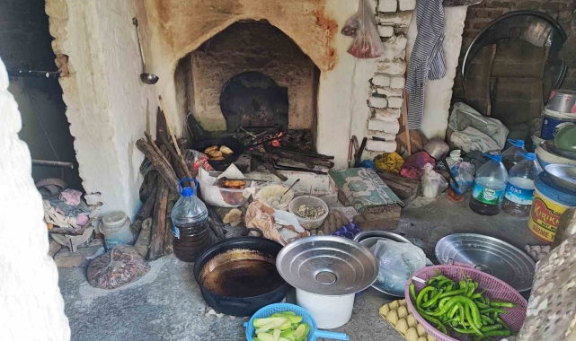Ocak kızartmasının dumanı itfaiyeyi harekete geçirdi