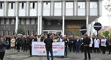 Öğretmenler şiddete hayır dedi