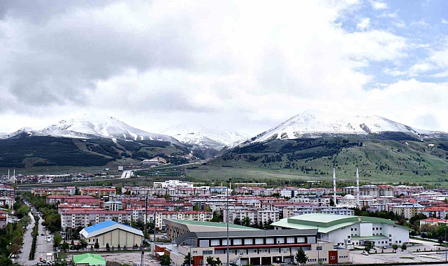 Palandöken'den kar eksik olmuyor