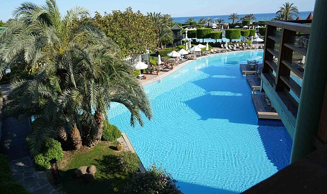Polonya, Hollanda ve İngiltere'den gelen turistlerden, Antalya'ya özel ilgi