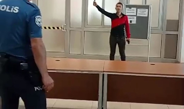 Sahte Mehdi, adliyede bıçaklı eylem yaptı