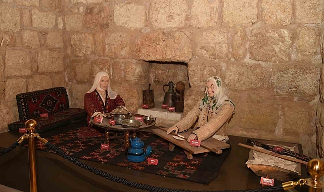 Tarsus Kültür Evi ziyaretçilerini ağırlıyor