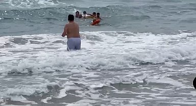 Tatilciler, boğulma tehlikesi geçirdi