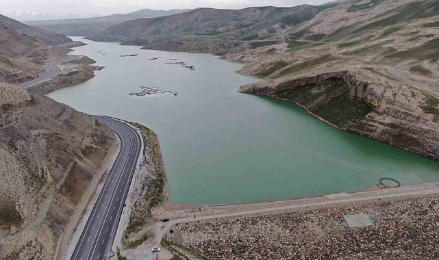 Van'da yağışların etkisiyle barajlar tamamen dold