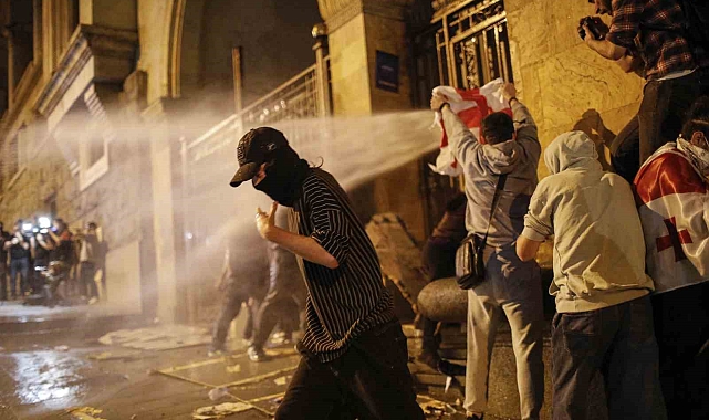"Yabancı Etkinin Şeffaflığı" yasa tasarısına karşı protestolar devam ediyor