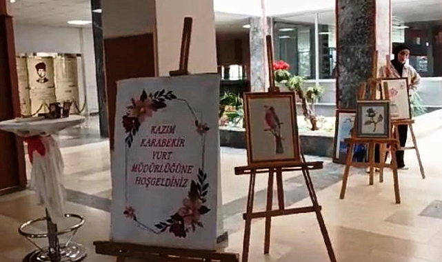 Yurtlarda kalan öğrenciler eğitimleri yanında kültür faaliyetlerini de sürdürüyor.