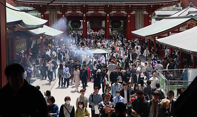 Ziyaretçiler kur farkının getirdiği avantajla Tokyo'nun tadını çıkardı