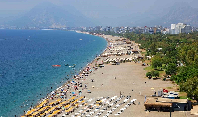 9 günlük Bayram tatili bitti, sahiller turistlere kaldı
