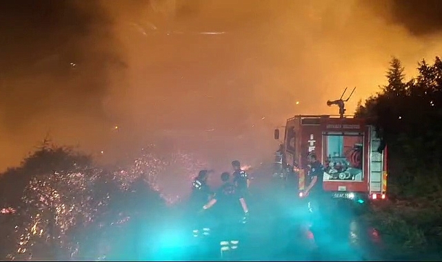 Anız yangınına erken müdahale, Köyü yanmaktan son anda kurtardı
