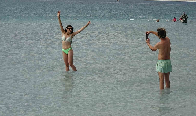 Bayramda Salda Gölü 70 Bin Kişiyi Ağırladı