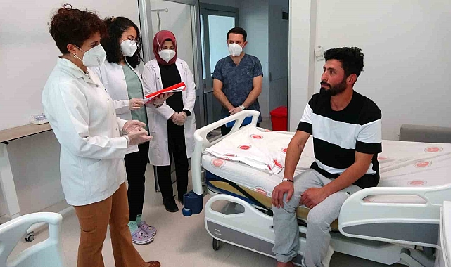 "Çıplak elle keneye dokunmayın"