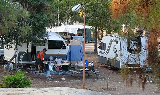 "Doğayla bütünleşmek için ya çadır yada karavan"