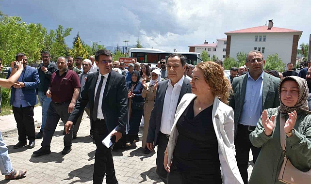 Erdoğan'ın fotoğrafını indiren DEM Partili başkan ifade verdi