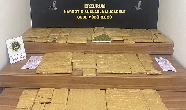 Erzurum polisi, 34 kilo 400 skunk maddesi yakaladı