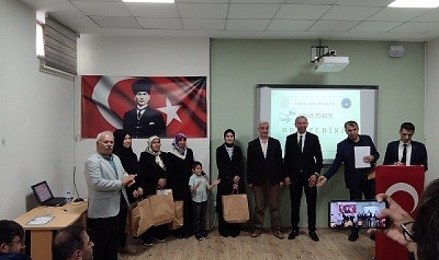 Erzurum'da, veliler arası kitap okuma yarışması düzenlendi