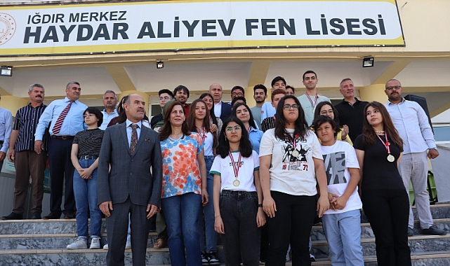 Haydar Aliyev Fen Lisesi'nde Yıl Sonu Özel Ödül Töreni Yapıldı