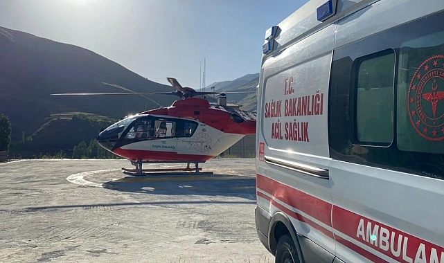Helikopter ambulans,18 yaşındaki genç için havalandı