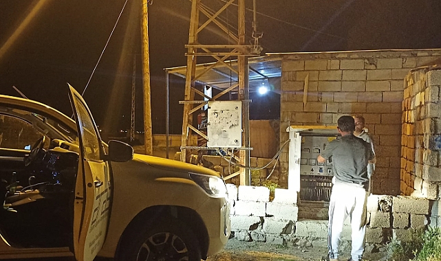Iğdır’da fırtına elektrik kablolarına zarar verdi