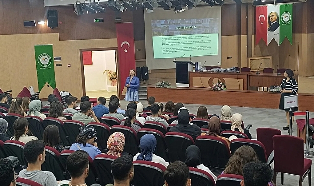 Iğdır’da hemşirelik öğrencilerine Acıbadem’de Hemşirelik anlatıldı
