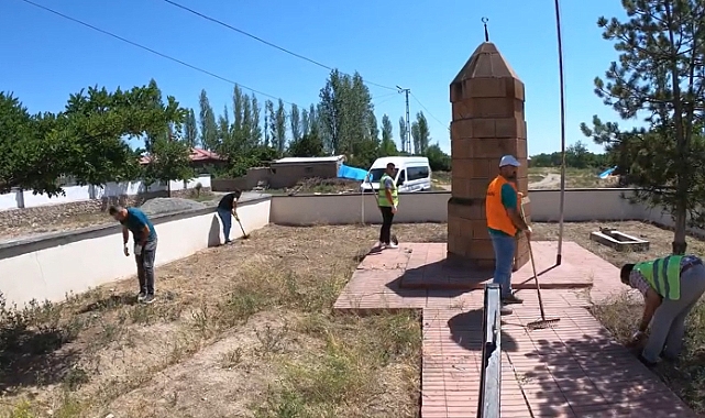 Iğdır'da Şehitlik Anıtı'nın tadilatı yapılıyor