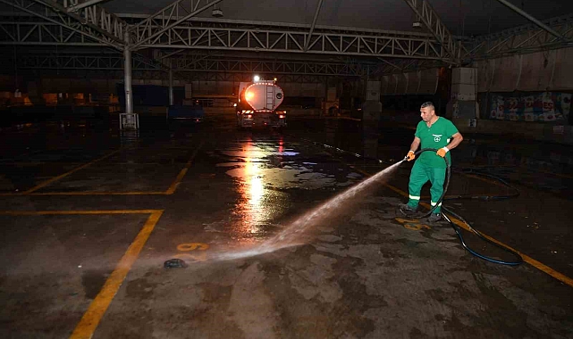 Kurban kesim yerlerinde temizlik çalışması yapıldı