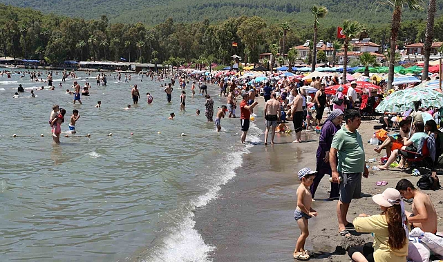 Muğla dolup taştı. 6 binlik nüfus 80 bine ulaştı